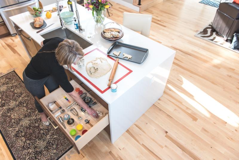 Acrylic drawer inserts provide perfect fit